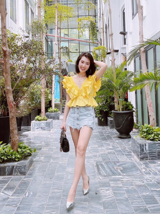 Loạt street style "thừa sang chảnh, dư sành điệu" của dàn sao Việt ảnh 9