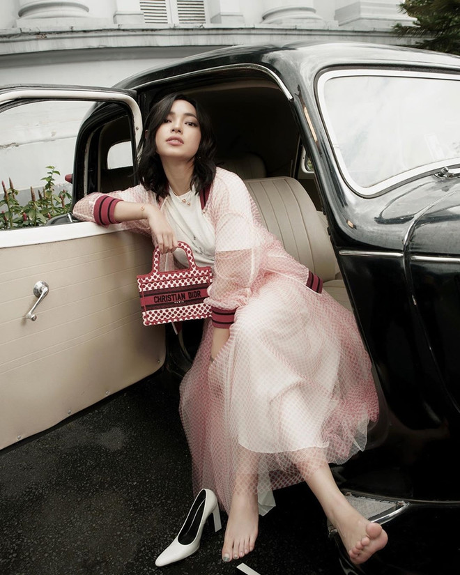 Châu Bùi bất ngờ lãng mạn, đụng hàng Quỳnh Anh Shyn, Ngô Cẩn Ngôn ảnh 1