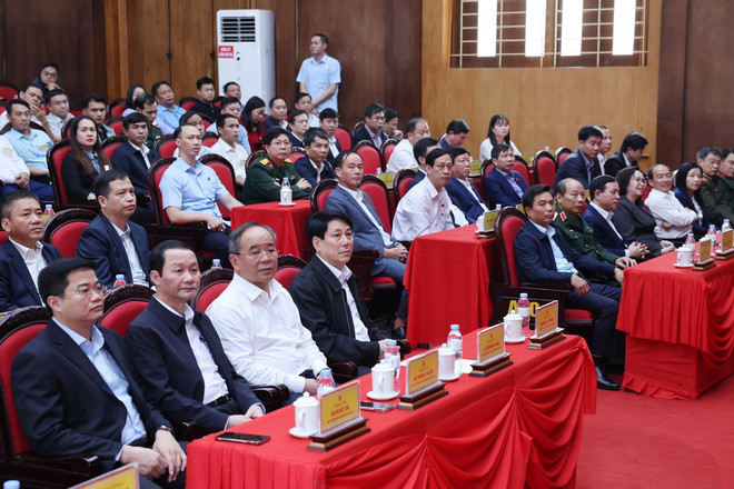 ttxvn_chu_tich_nuoc_luong_cuong_tiep_xuc_cu_tri_huyen_thuong_xuan (4).jpg