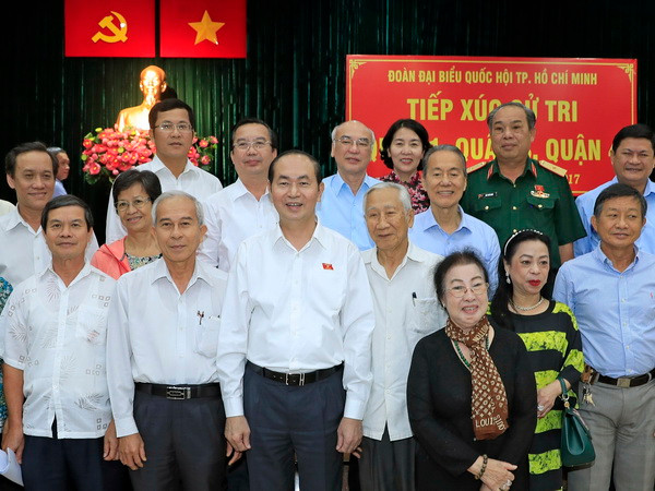 Chủ tịch nước Trần Đại Quang tiếp xúc cử tri Thành phố Hồ Chí Minh ảnh 1