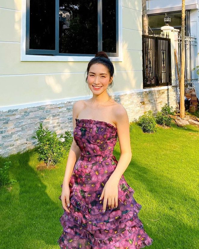 Ở nhà hạn chế ra đường, dàn mỹ nhân Việt vẫn diện đồ đẹp "hết sảy" ảnh 8