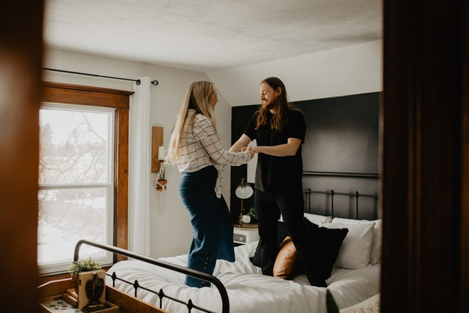 Những bí quyết giúp giữ lửa tình yêu giữa mùa dịch bệnh COVID-19 ảnh 5