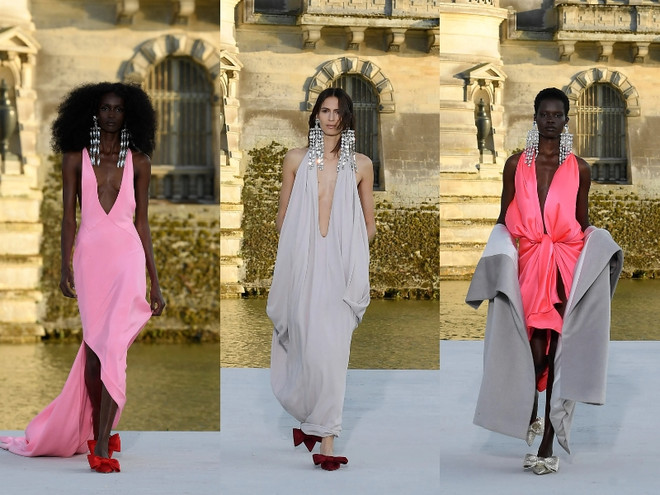 Valentino Thu Đông: Khi vẻ tráng lệ ẩn mình sau giao diện tối giản ảnh 7