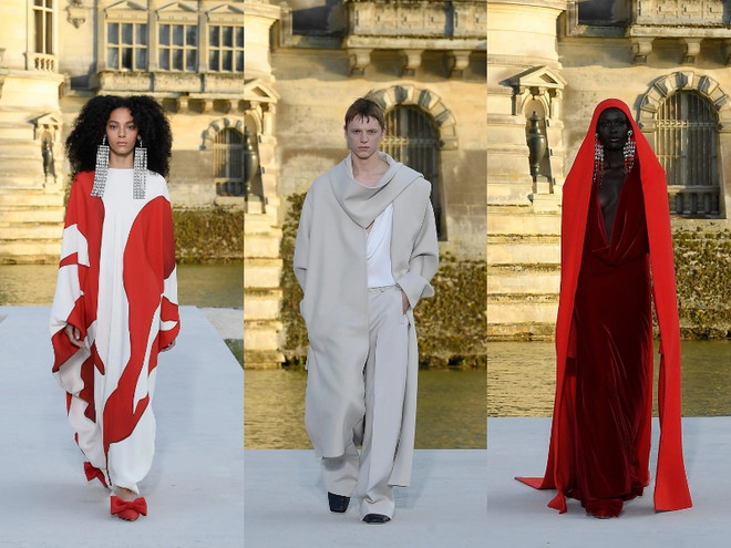 Valentino Thu Đông: Khi vẻ tráng lệ ẩn mình sau giao diện tối giản ảnh 12