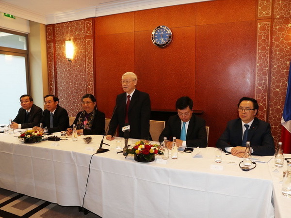 Tổng Bí thư mong trí thức trẻ Việt tại Pháp luôn hướng về nguồn cội ảnh 1