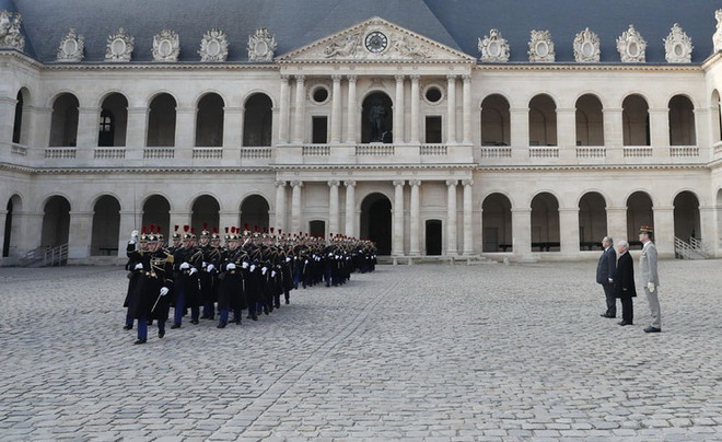 Tổng Bí thư thăm thành phố Choisy Le Roi, gặp gỡ những người bạn Pháp ảnh 1