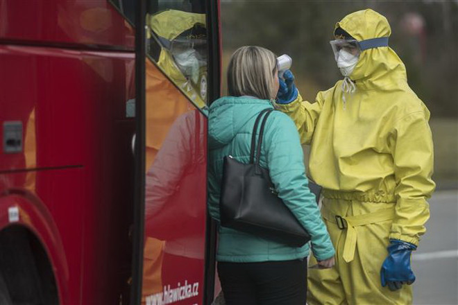 Đức có hơn 71.000 ca nhiễm, chuẩn bị thử nghiệm vắcxin trên người ảnh 1