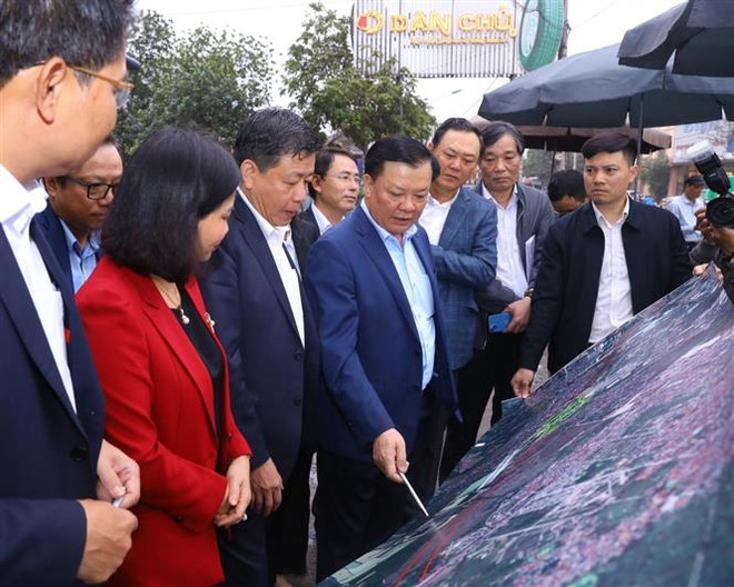 Bí thư Thành ủy Hà Nội kiểm tra tiến độ đường vành đai 4-Vùng Thủ đô ảnh 1