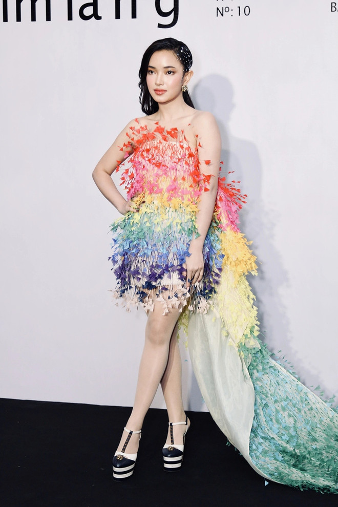 Mỹ nhân BLACKPINK tiếp tục diện đồ của Công Trí trong MV mới ảnh 10