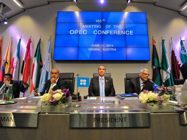 OPEC nhất trí duy trì hạn ngạch sản lượng 30 triệu thùng ảnh 1