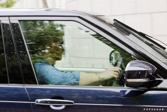 Chưa hưởng trăng mật, vợ chồng Hoàng tử Harry tất bật với công việc ảnh 1