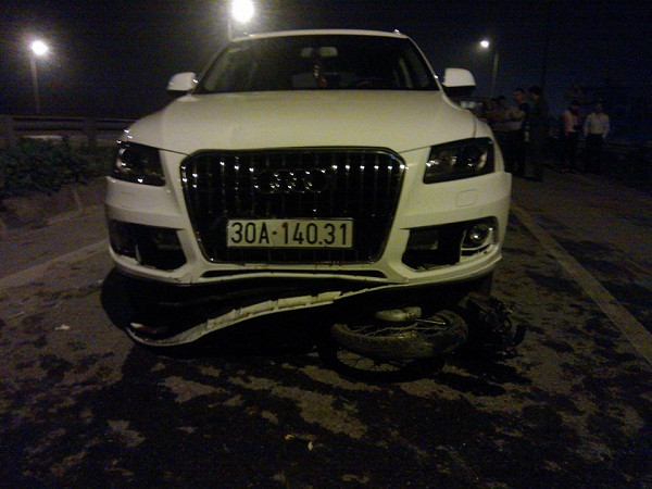 Xế hộp gây tai nạn liên hoàn bỏ chạy, nhiều người nhập viện ảnh 2