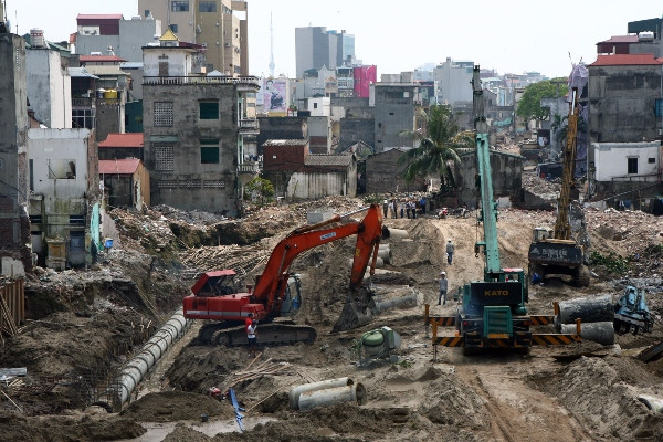 Hơn 1.000 vi phạm trật tự xây dựng ở Hà Nội trong 6 tháng đầu năm ảnh 1