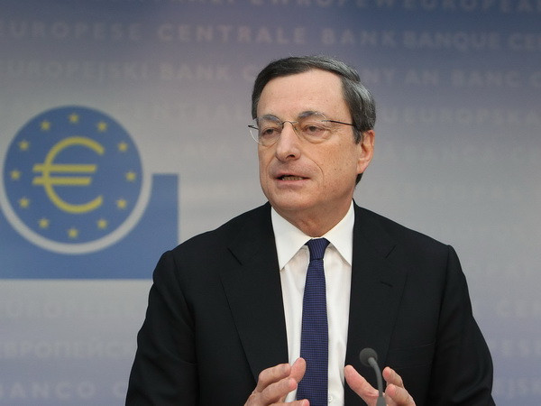 Đồng euro mạnh lên là nguy cơ với đà phục hồi của Eurozone ảnh 1