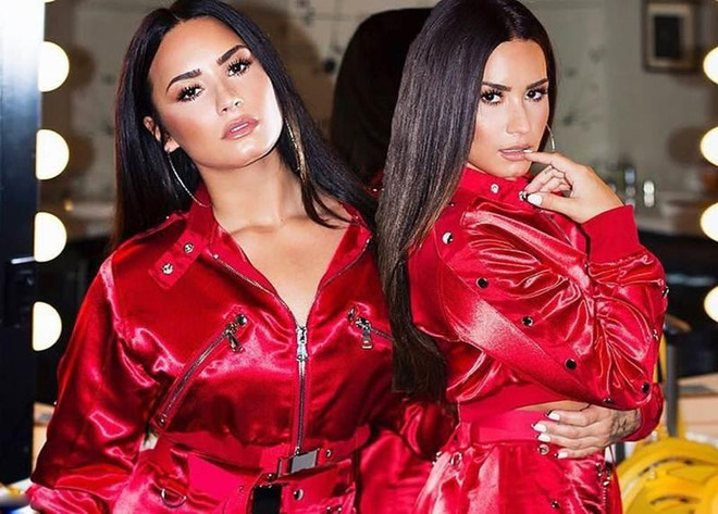 NTK gốc Việt và loạt trang phục không đụng hàng cho dàn sao quốc tế ảnh 22