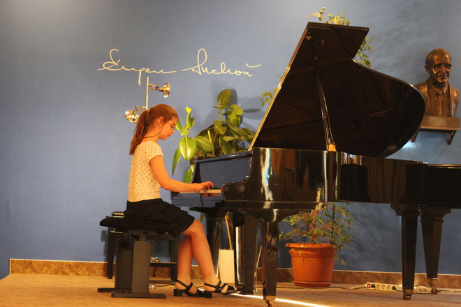 Ngày Tác giả của nghệ sỹ Hoàng Thị Kiều Anh tại Slovakia ảnh 2