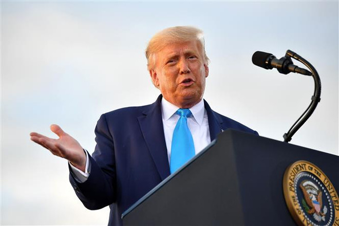 Tổng thống Mỹ Donald Trump phát biểu tại Latrobe, Pennsylvania, Mỹ. (Ảnh: AFP/TTXVN) Tạp chí y khoa Lancet uy tín bày tỏ quan điểm về cuộc bầu cử Mỹ 2020 ảnh 1