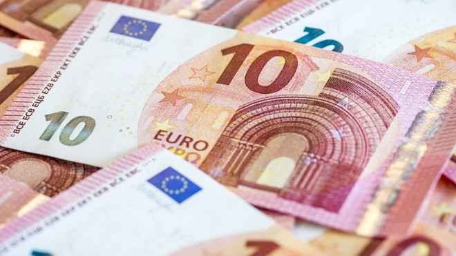 EU vẫn dừng áp dụng quy định ngân sách để hỗ trợ phục hồi kinh tế ảnh 1