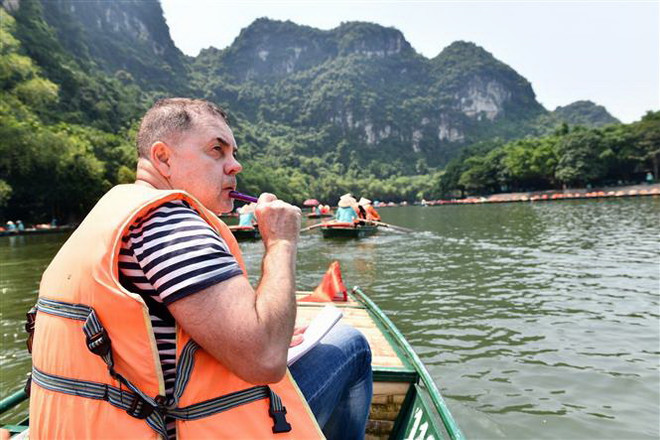 “Việt Nam cất cánh” - cuốn sách tô thắm tình hữu nghị Việt Nam-Nga ảnh 1