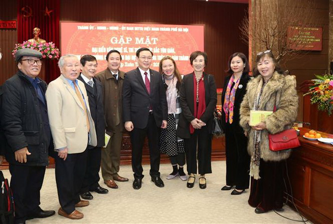 Hà Nội gặp mặt văn nghệ sỹ, trí thức và chức sắc tôn giáo ảnh 3