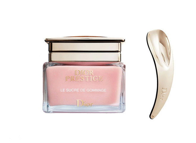 Mỹ nhân Việt bật mí bí quyết để có làn da nâu khỏe khoắn ảnh 12