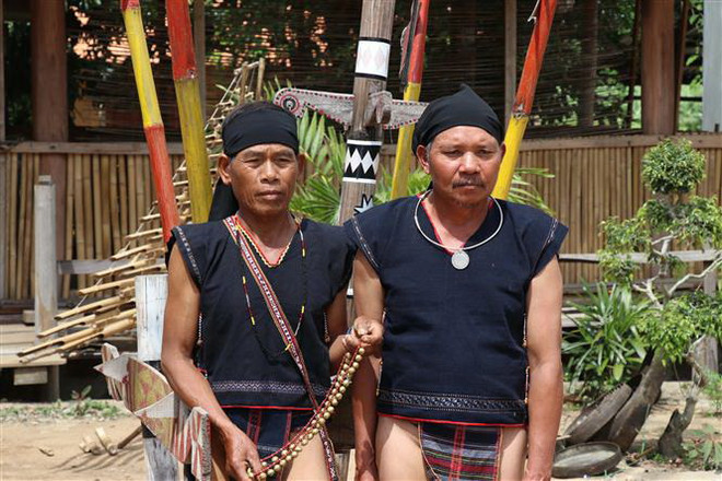 Người truyền cảm hứng cho đồng bào Bahnar ở Gia Lai làm du lịch ảnh 3