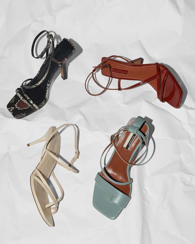 Với giá thành khoảng 36-39 bảng Anh (khoảng 1-1,2 triệu đồng), những lựa chọn Topshop mang đến sẽ cực kỳ phù hợp với túi tiền của đông đảo người yêu thời trang. Những đôi giày mũi vuông với khả năng xoay chuyển cục diện thời trang ảnh 20