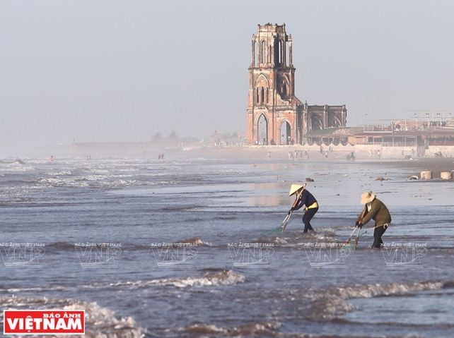 Nhà thờ đổ Hải Lý - Dấu ấn cuộc chiến chống nạn xâm thực ảnh 4