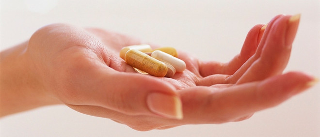 Vì sao phụ nữ có nhiều nếp nhăn và nhanh già hơn đàn ông? ảnh 1