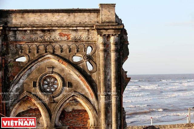 Nhà thờ đổ Hải Lý - Dấu ấn cuộc chiến chống nạn xâm thực ảnh 2