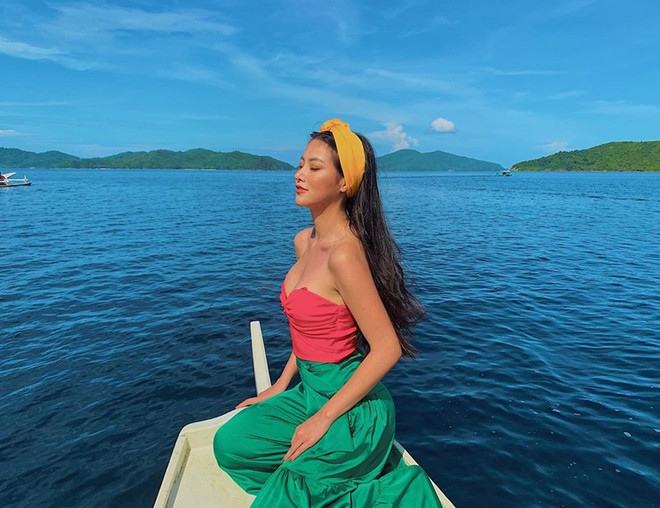 Crop top đổ bộ street style, giúp sao Việt khoe eo thon dáng gọn ảnh 6