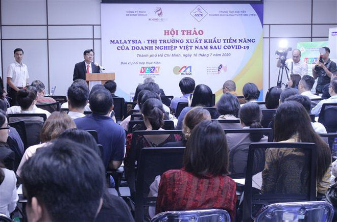 Quang cảnh Hội thảo. (Ảnh: Xuân Anh/TTXVN) Thị trường xuất khẩu tiềm năng của doanh nghiệp Việt sau dịch ảnh 2