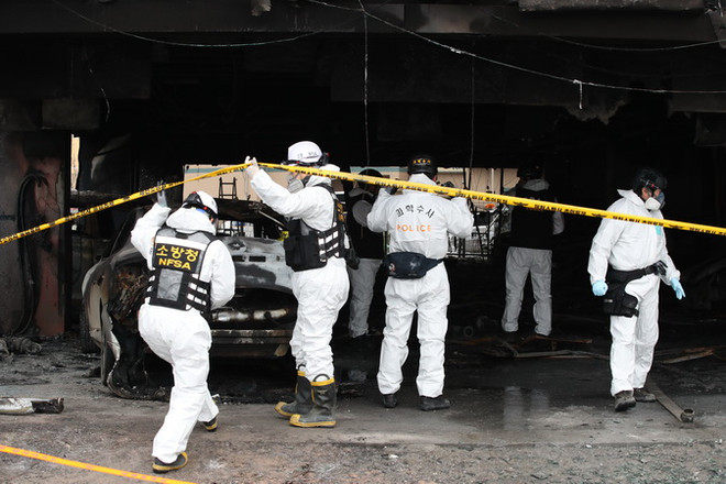 Hàn Quốc bắt 2 người phục vụ điều tra vụ cháy trung tâm thể hình ảnh 1