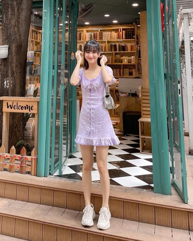 Tan chảy với street style "kẹo ngọt," ngập màu pastel của sao Việt ảnh 4