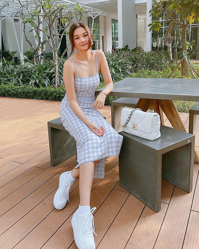 Tan chảy với street style "kẹo ngọt," ngập màu pastel của sao Việt ảnh 1