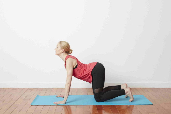 5 cách giải tỏa áp lực vùng cổ, vai, lưng cho cô nàng làm văn phòng ảnh 4