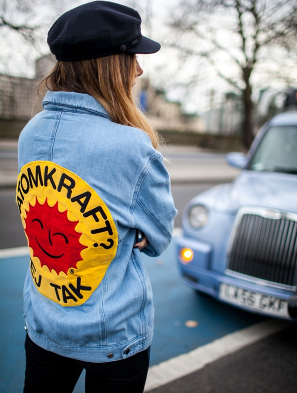 Street style: “50 sắc thái” áo khoác và cuộc chơi của gam màu nóng ảnh 28