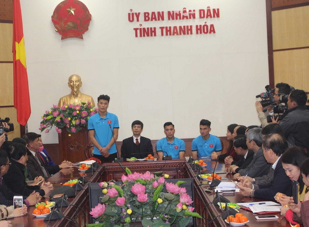 Thanh Hóa khen thưởng 3 cầu thủ góp sức vào thành công của đội U23 ảnh 1