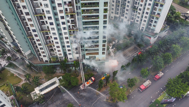 Hơn 600 người tham gia diễn tập phòng cháy chữa cháy tại Ecopark ảnh 4