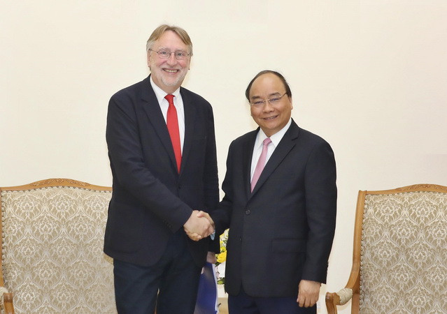 Thủ tướng: Tạo thuận lợi để ký kết Hiệp định EVFTA vào cuối năm nay ảnh 1