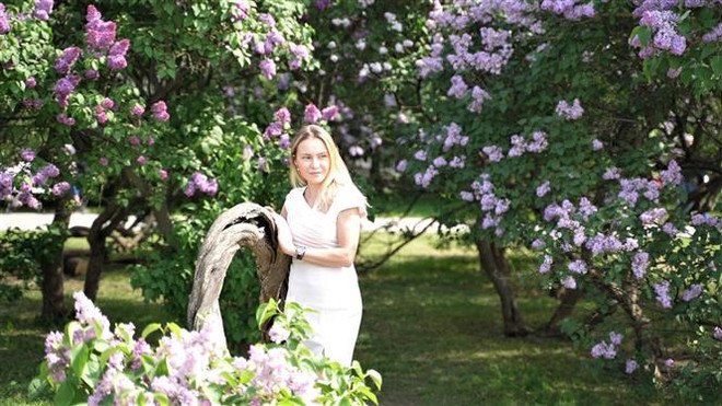 Mùa hoa siren nở rộ rực rỡ với hương thơm vô cùng quyến rũ ở Moskva ảnh 2