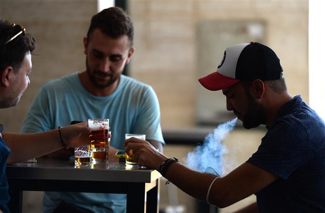 WHO: Từ bỏ thuốc lá để hướng tới một cuộc sống lành mạnh hơn ảnh 2