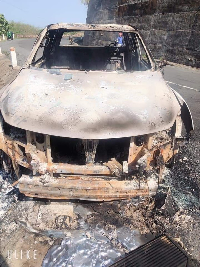 Đắk Nông: Phát hiện một thi thể bị cháy biến dạng trong xe ôtô ảnh 2