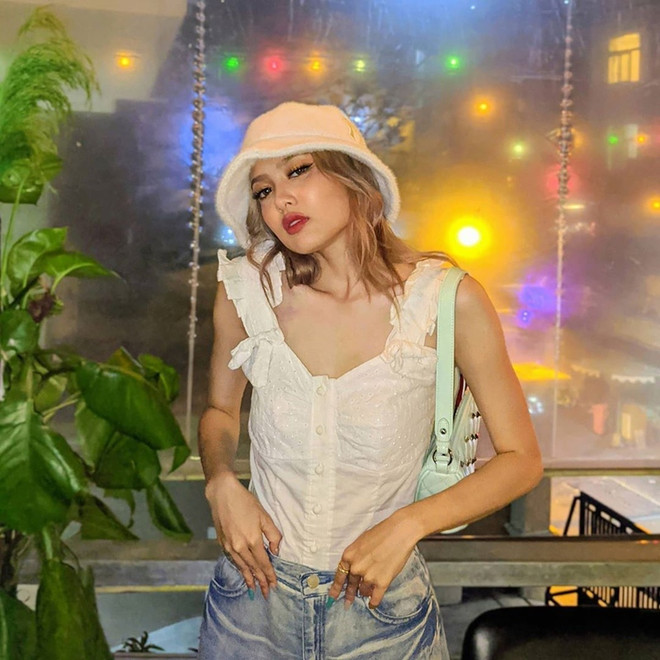 Dàn sao Việt "bung xòe" váy áo sau khi hết giãn cách xã hội ảnh 9