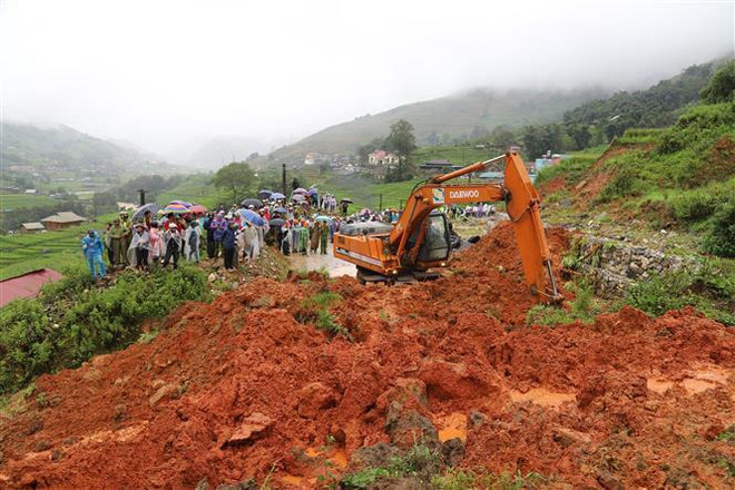 Hà Nội ngày nắng nóng, vùng núi phía Bắc đề phòng lũ quét và sạt lở ảnh 1