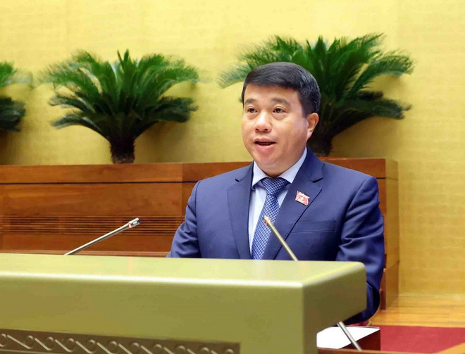 Chủ tịch Hội đồng Dân tộc của Quốc hội Y Thanh Hà Niê Kđăm trình bày báo cáo. (Ảnh: Phạm Kiên/TTXVN) ttxvn-_dong_bao_dan_toc_thieu_so.jpg