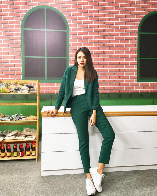 Sao Việt khoe street style phóng khoáng, phối đồ tôn chân dài miên man ảnh 14