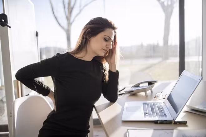 Giới văn phòng sau 20 năm bàn giấy: Giãn tĩnh mạch, bụng to, lưng gù? ảnh 7