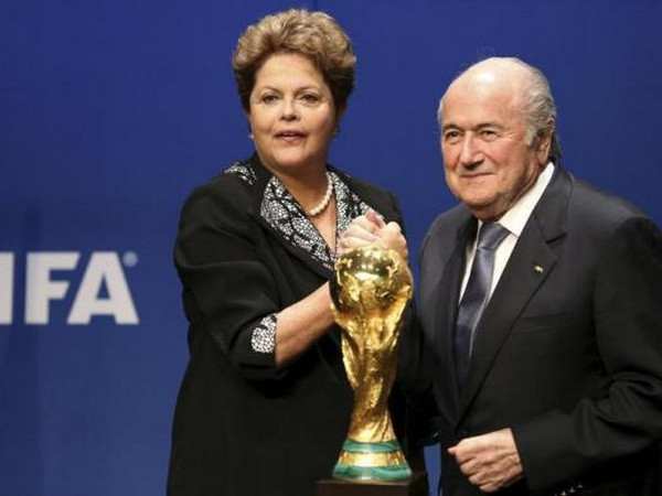 Tổng thống Brazil Dilma Rousseff vẫn trao cúp vàng ở Maracana ảnh 1