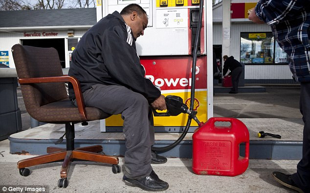 Mỹ: Giá năng lượng giảm khiến CPI gần như không nhúc nhích ảnh 1